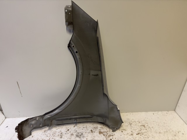 15235 Opel Antara 2006-2015 Jobb első Sárvédő Ezüst  Z176