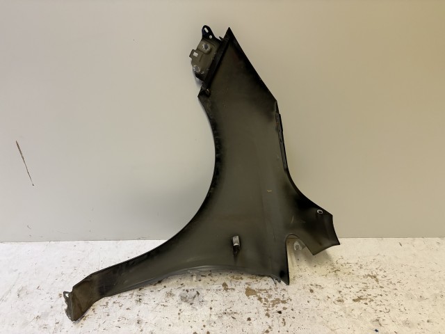 15230 Opel Corsa E Jobb első Sárvédő Fekete Z22C