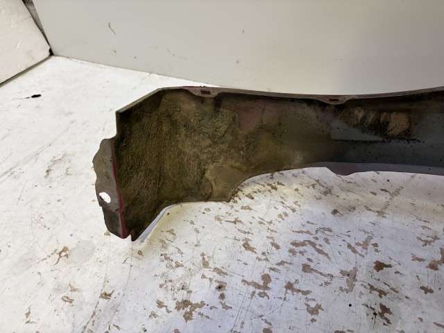 15233 Kia Rio III. 2011-2017 Jobb első Sárvédő Használt Piros