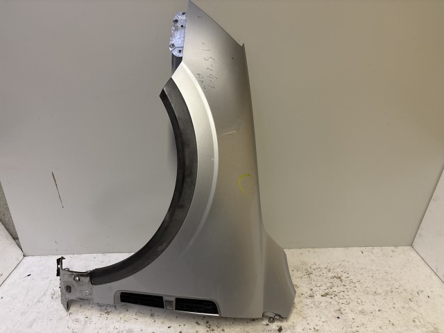 15241 Opel Antara 2006-2015 Bal első Sárvédő Ezust Z176