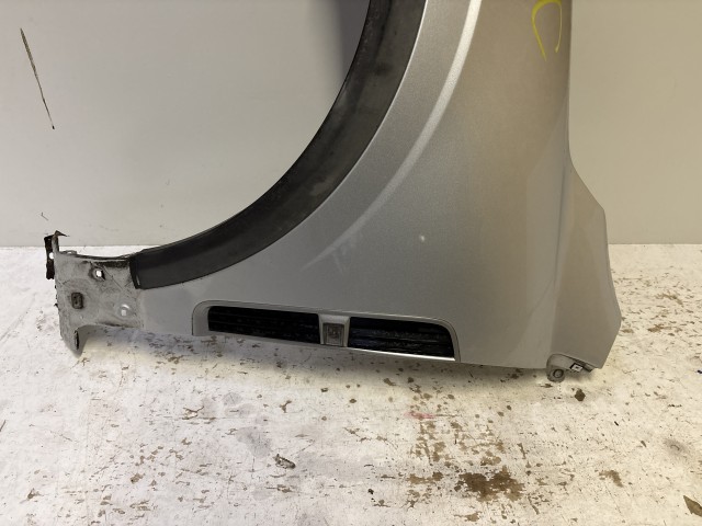 15241 Opel Antara 2006-2015 Bal első Sárvédő Ezust Z176