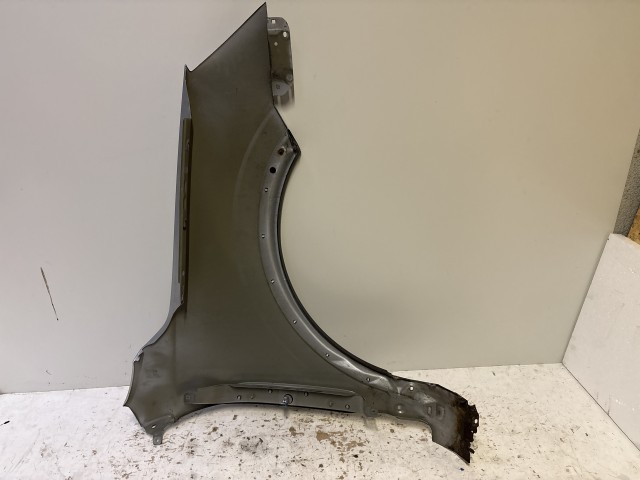 15241 Opel Antara 2006-2015 Bal első Sárvédő Ezust Z176