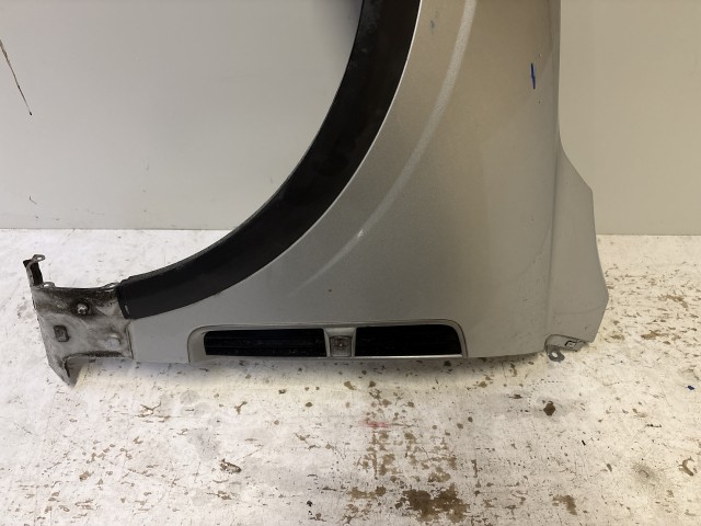 15240 Opel Antara 2006-2015 Bal első Sárvédő Ezüst Z176