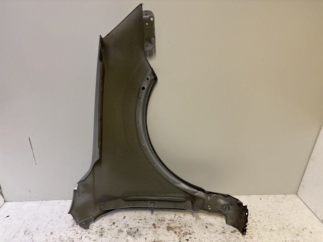 15240 Opel Antara 2006-2015 Bal első Sárvédő Ezüst Z176