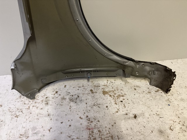 15240 Opel Antara 2006-2015 Bal első Sárvédő Ezüst Z176