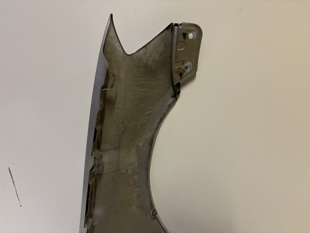 15248 Volkswagen Passat B7 2010-2014 Bal első  Sárvédő Ezüst 