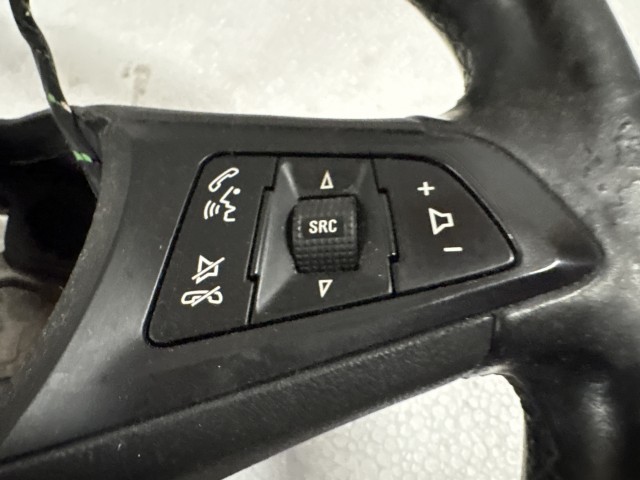 Opel Corsa E 2014- 2014-2019 Kormánykerék Használt Fekete multikormányos bőr  