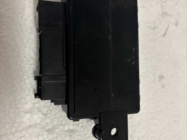 Opel Astra J ülésfűtés vezérlő 13577725