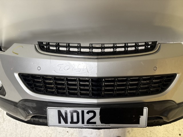 15203 Opel Antara 2011-2015 Első Lökhárító Ezüst radaros 