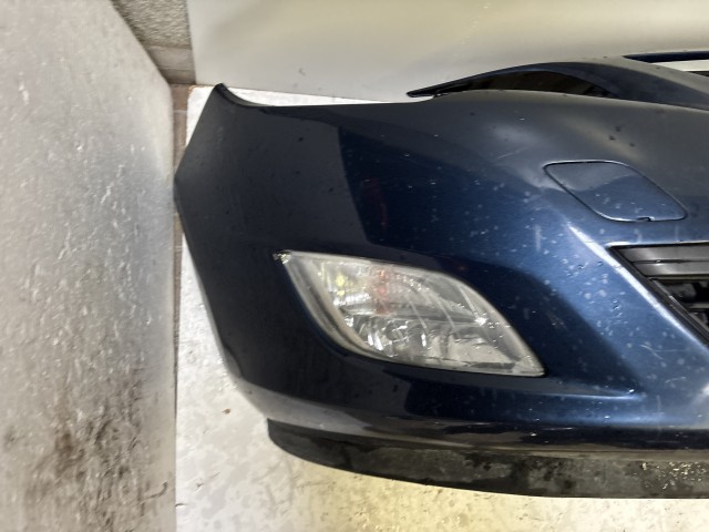 15201 Opel Astra J 2009-2011 Első Lökhárító Kék 