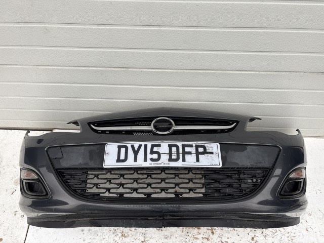 15198 Opel Astra J Facelift Első Lökhárító Grafit Z190