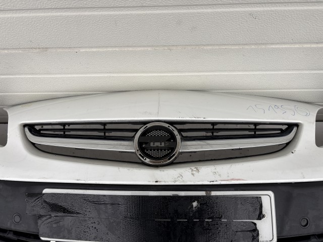 15195 Opel Astra J Facelift Lökhárító Fehér  a képen látható sérüléssel