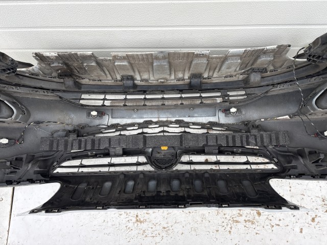 15192 Opel Corsa E Első Lökhárító Fehér 6 radaros