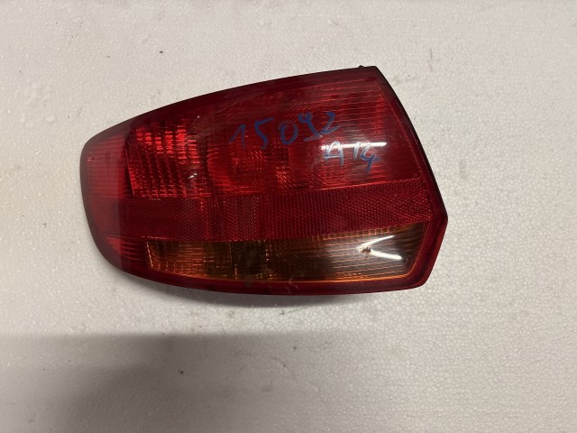 15092 Audi A3 8P Bal hátsó Lámpa