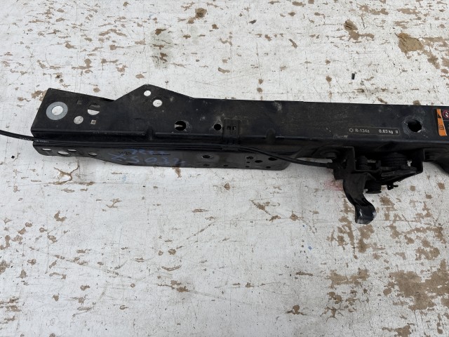 Opel Astra J 2009-2015 Zárhíd Használt Z20R Fekete 