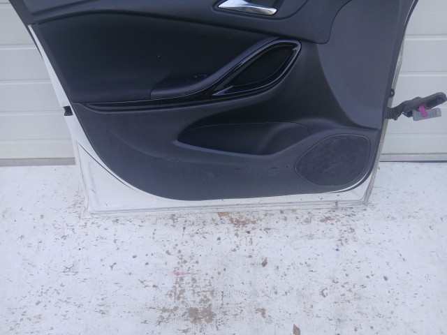 15330 Opel Astra K Bal első Ajtó Fehér Y40r