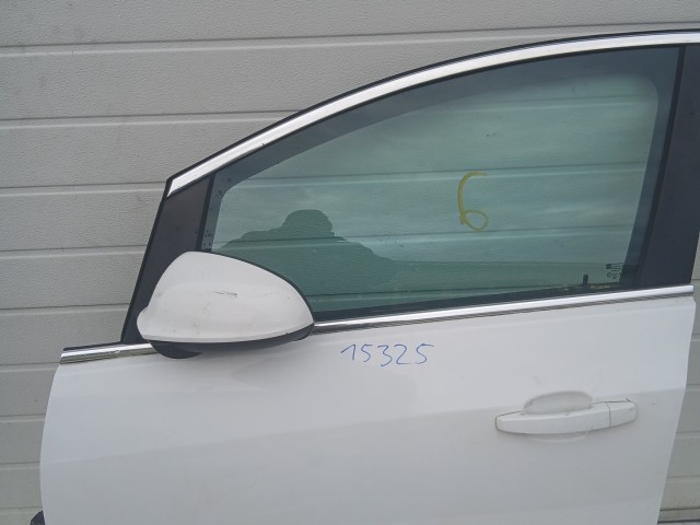 15325 Opel Astra J Bal első Ajtó Fehér Y40r