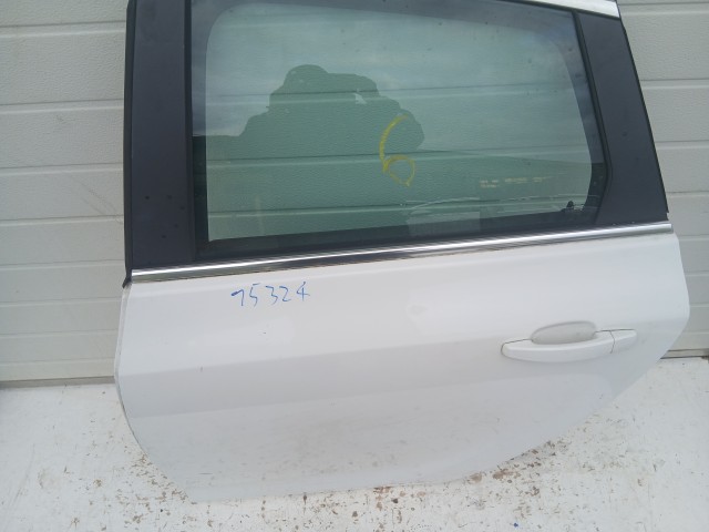 15324 Opel Astra J Bal hátsó Ajtó Fehér Y40r 5 ajtós