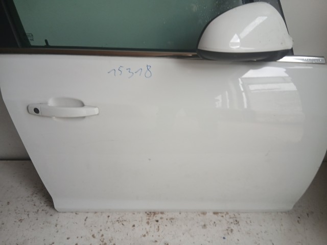 15318 Opel Astra J Jobb első  Ajtó Fehér Y40r