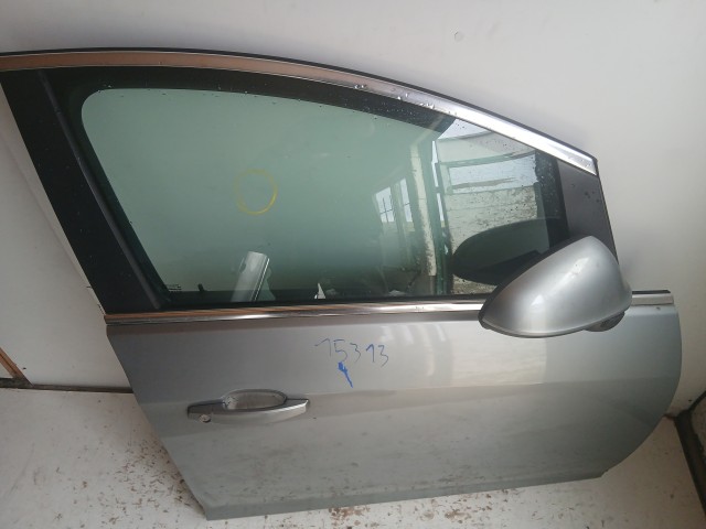 15313 Opel Astra J Jobb első Ajtó Szürke Z179