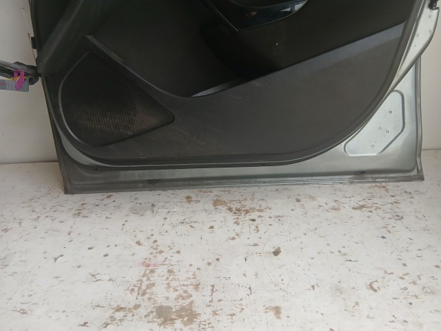 15313 Opel Astra J Jobb első Ajtó Szürke Z179