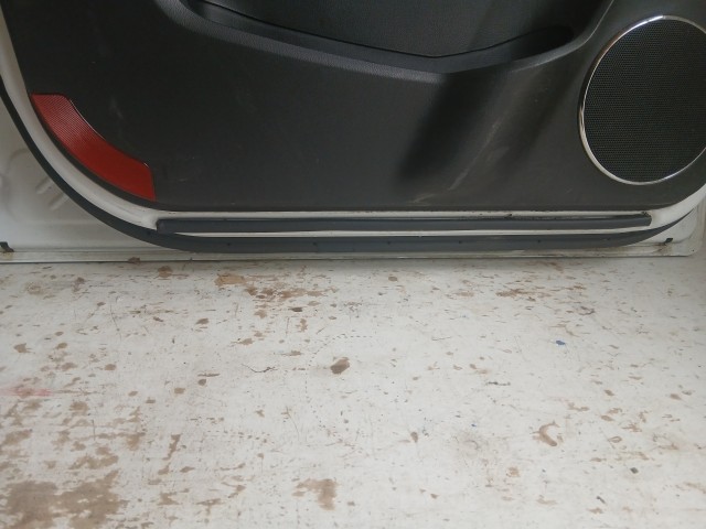 15310 Opel Antara Bal első Ajtó Fehér Y40r