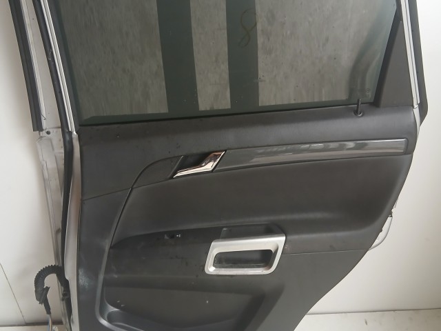 15307 Opel Antara Jobb hátsó Ajtó Ezüst Z176