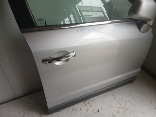 15304 Opel Antara Jobb első Ajtó Ezüst Z176