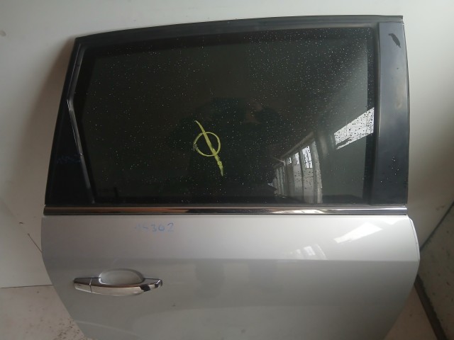 15302 Opel Antara Jobb hátsó Ajtó Ezüst Z176