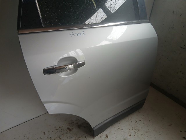 15302 Opel Antara Jobb hátsó Ajtó Ezüst Z176