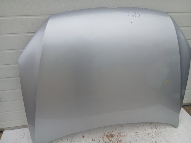 15380 Volkswagen Passat B7 2010-2014 Motorháztető Ezüst LA7W 2013