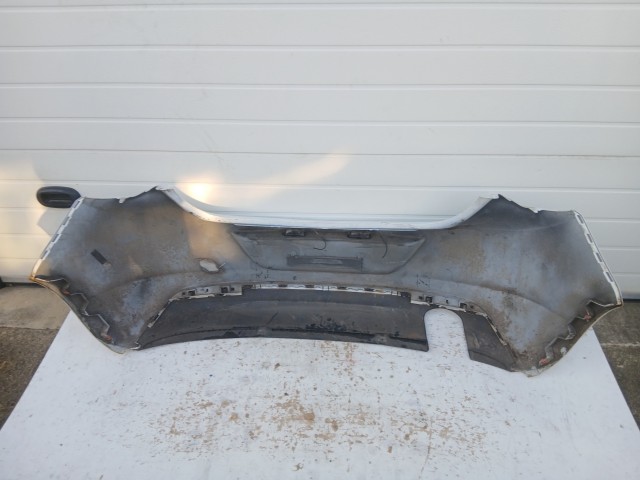 15374 Opel Astra J 2009-2015 hátsó Lökhárító Fehér Y40r 5 ajtós 