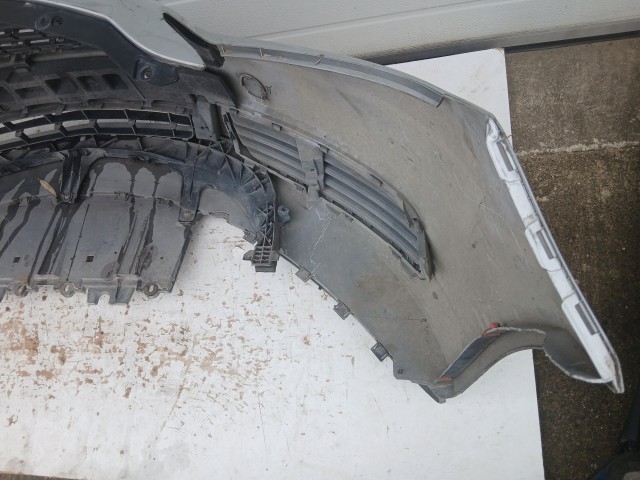 15368 Opel Insignia első Lökhárító Ezüst Z176