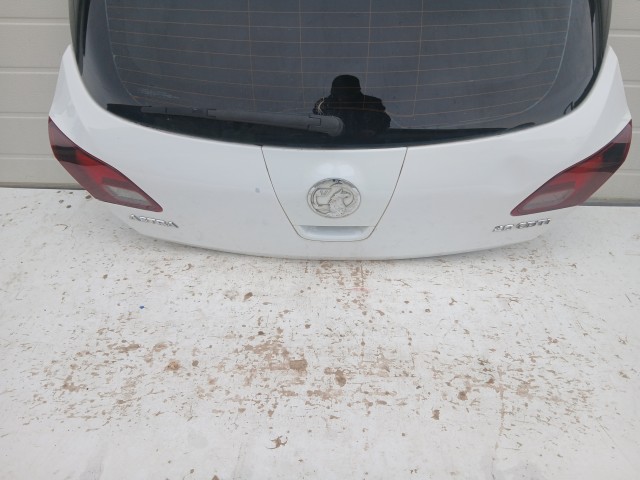 15360 Opel Astra J Csomagtérajtó Fehér Y40r 5 ajtós