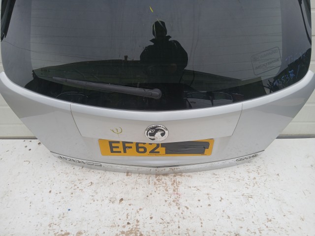 15357 Opel Antara Csomagtérajtó Használt Z176 Ezüst