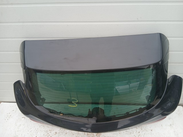 15356 Opel Astra J GTC Csomagtérajtó Z22c Fekete 3 ajtós