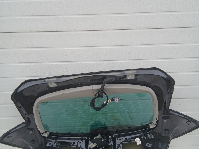 15356 Opel Astra J GTC Csomagtérajtó Z22c Fekete 3 ajtós