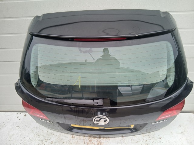 15355 Opel Astra J kombi Csomagtérajtó Z22c Fekete