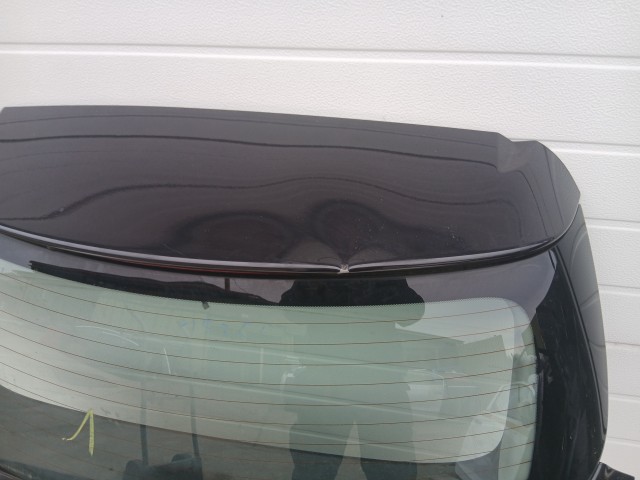 15355 Opel Astra J kombi Csomagtérajtó Z22c Fekete