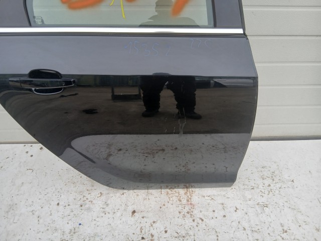 15352 Opel Astra J 2009-2015 jobb Hátsó kombi Ajtó Fekete Z22c
