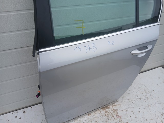 15348 Volkswagen Passat B7 Bal hátsó Ajtó Ezüst La7w sedan