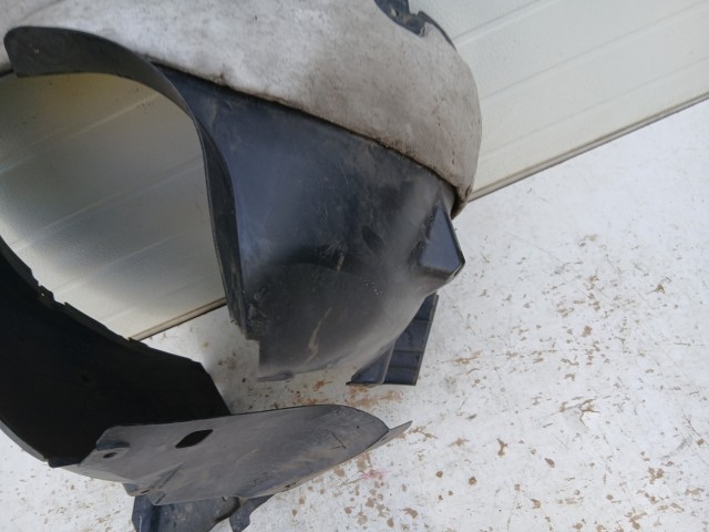 Opel Mokka 2012-2019 jobb első Kerékjárati dobbetét Használt