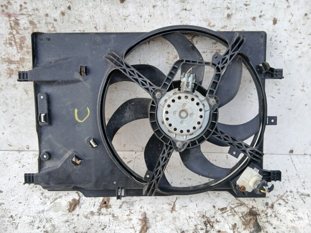 Opel Corsa E 2014- 2014-2019 Hűtőventilátorkeret Használt   