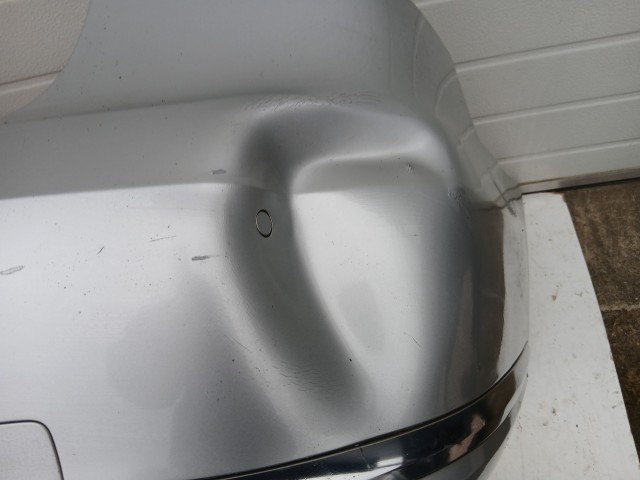 15412 Volkswagen Passat B7 2010-2014  Sedan Hátsó Lökhárító parkszenzoros Ezüst La7w