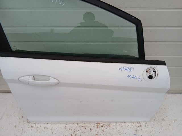 15404 Ford Fiesta Mk6 2008-2019 Jobb első Ajtó Használt Fehér