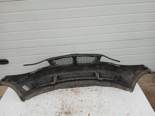 15399 BMW 1 (E87) 2004-2011 első Lökhárító Fekete