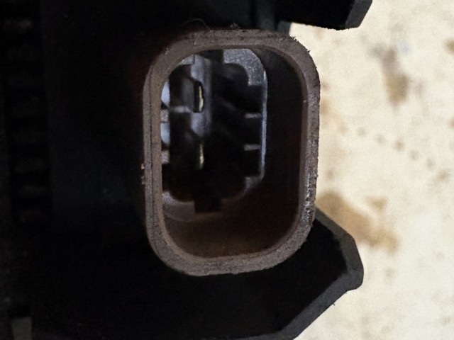 Opel Astra K 1.6cdti b16dth Generátor