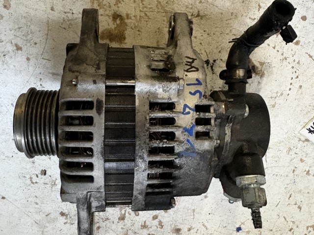 Opel Astra H Z17dth Generátor vákumszivattyüs