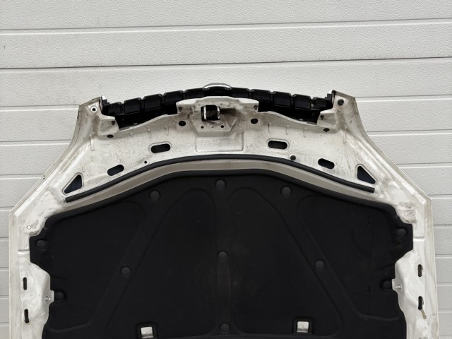 15518 Opel Antara 2006-2015 Motorháztető Használt kagyló Fehér  