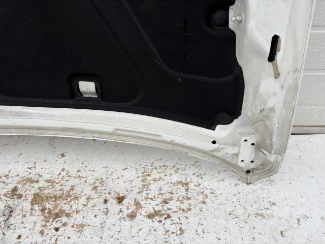 15518 Opel Antara 2006-2015 Motorháztető Használt kagyló Fehér  